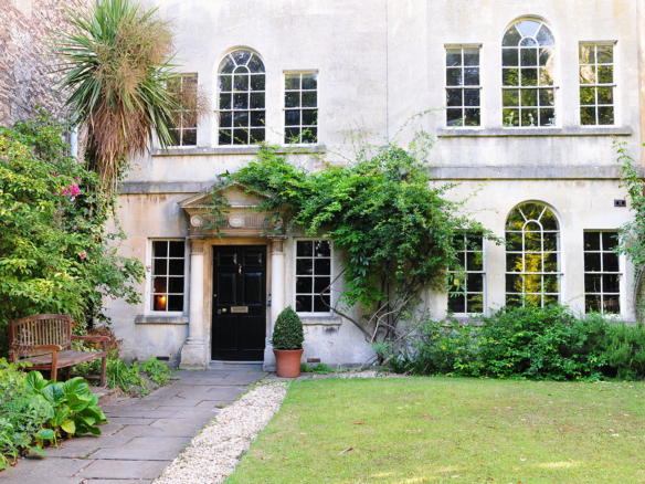 Apartment in Historic Villa for Rent