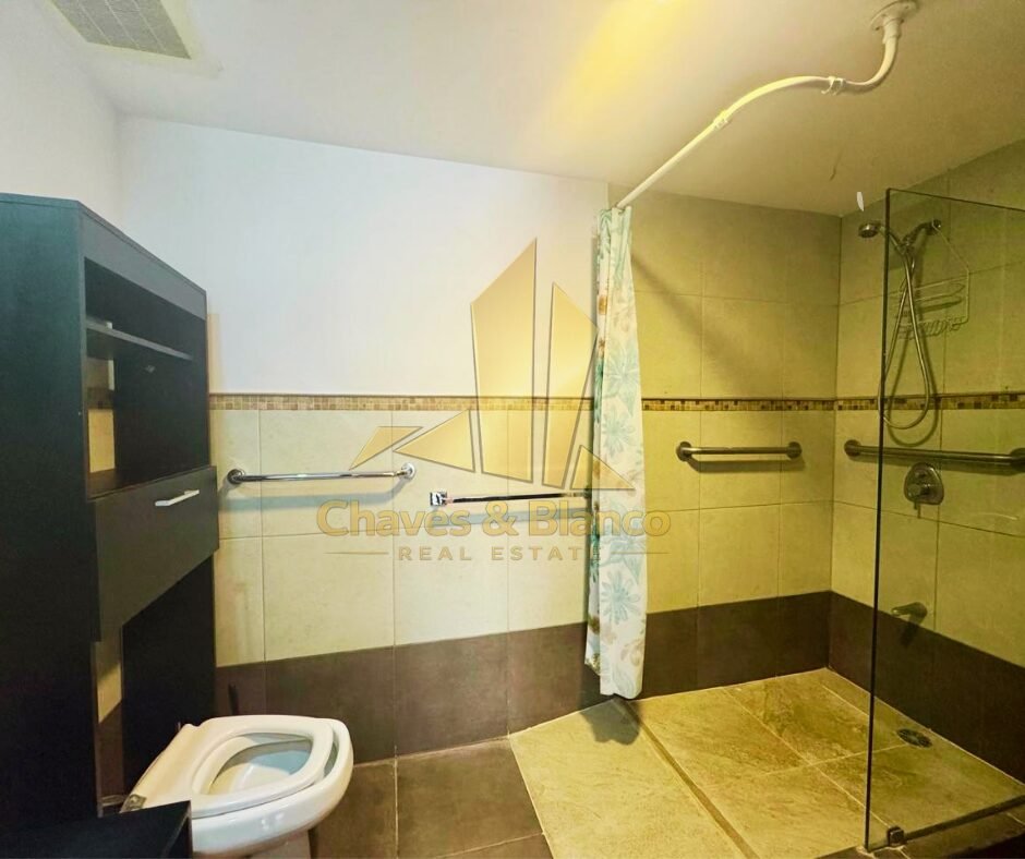 Alquiler de Apartamento Amueblado en Avalon Santa Ana!