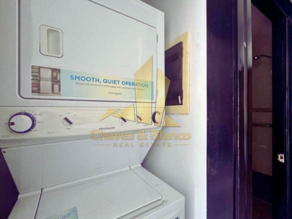 Alquiler de Apartamento Amueblado en Avalon Santa Ana!