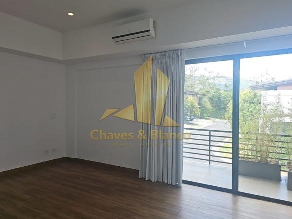 Venta de Casa en Condominio en Escazú!