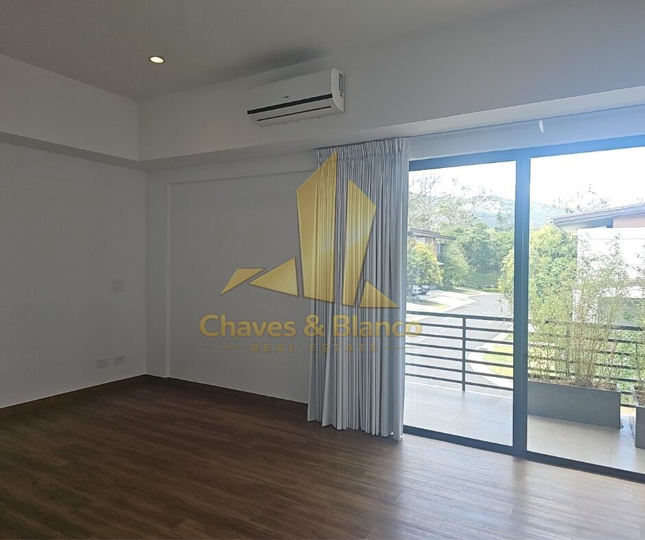 Venta de Casa en Condominio en Escazú!