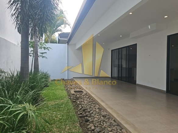 Venta de Casa en Condominio en Escazú!