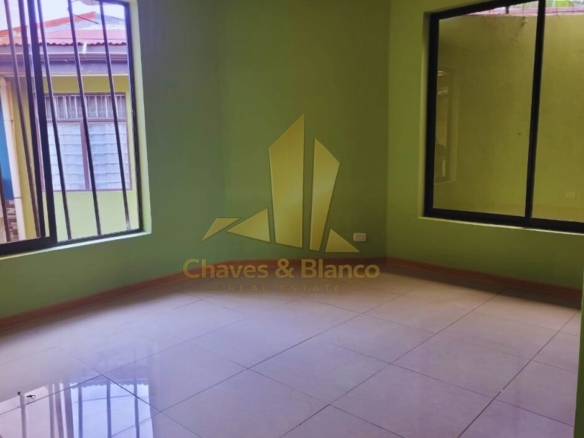 Venta de Casa en Residencial en Alajuelita!