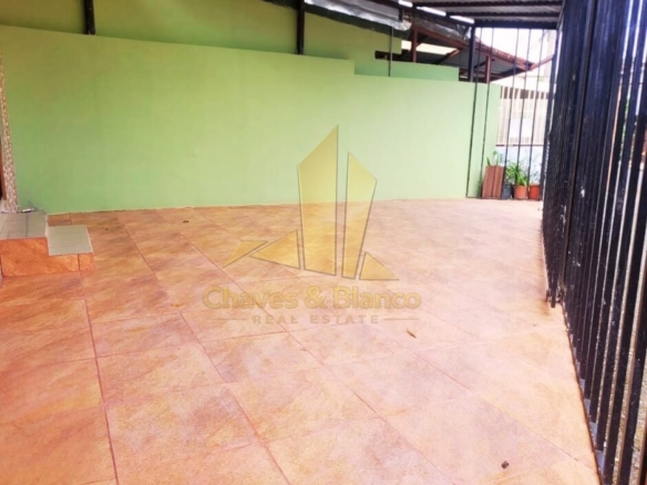 Venta de Casa en Residencial en Alajuelita!