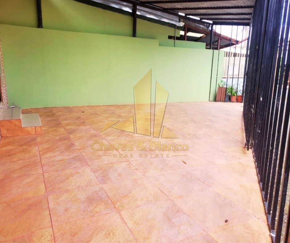 Venta de Casa en Residencial en Alajuelita!
