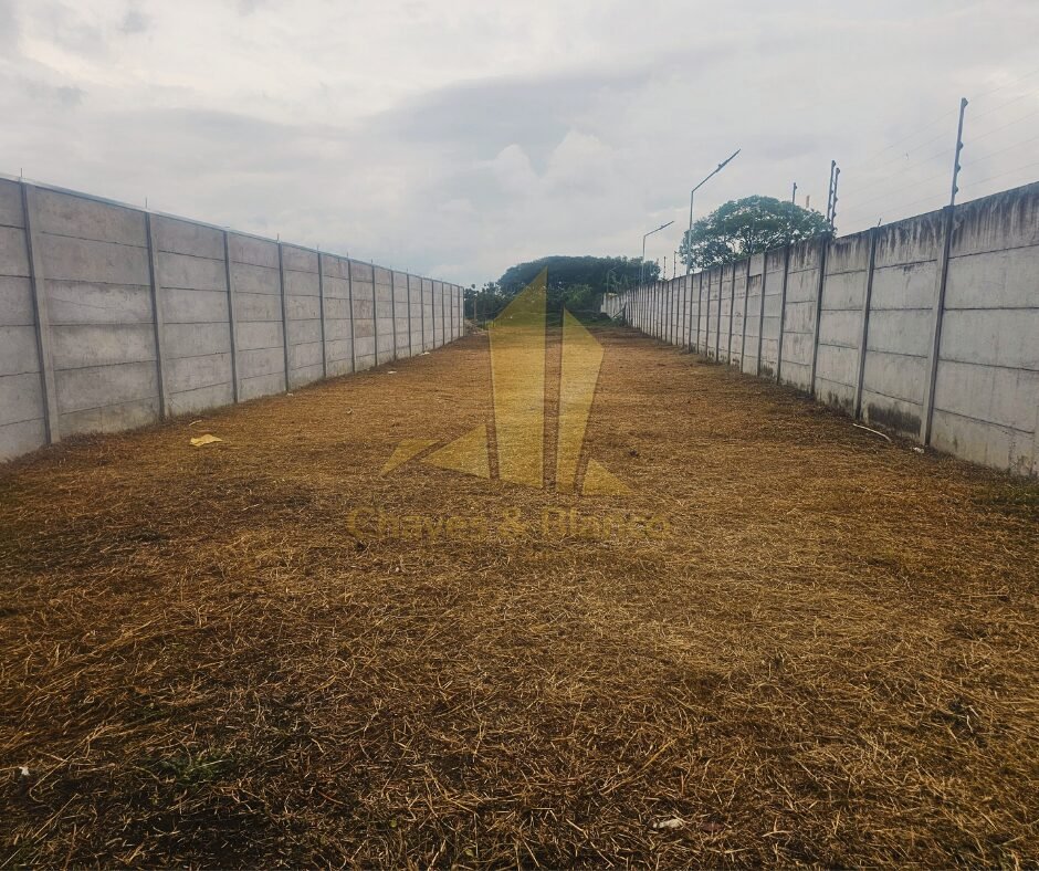 OPORTUNIDAD: Lote Plano de 450 m² en Santa Bárbara con Vista a la Montaña – ¡Listo para Construir!