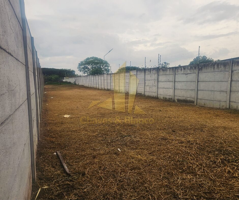 OPORTUNIDAD: Lote Plano de 450 m² en Santa Bárbara con Vista a la Montaña – ¡Listo para Construir!