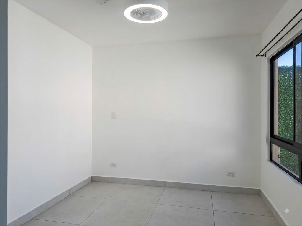 Apto 2da Planta en Condominio Francisco, La Aurora – ¡Pet Friendly!
